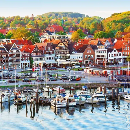 Waterfront 1 Travemuende * Lübeck